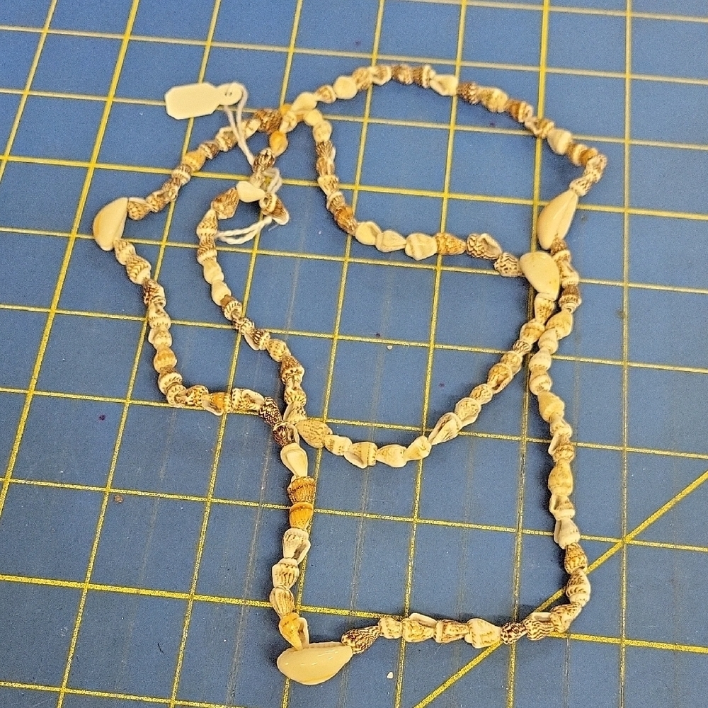 Shell Beaded Cream 36" Necklace